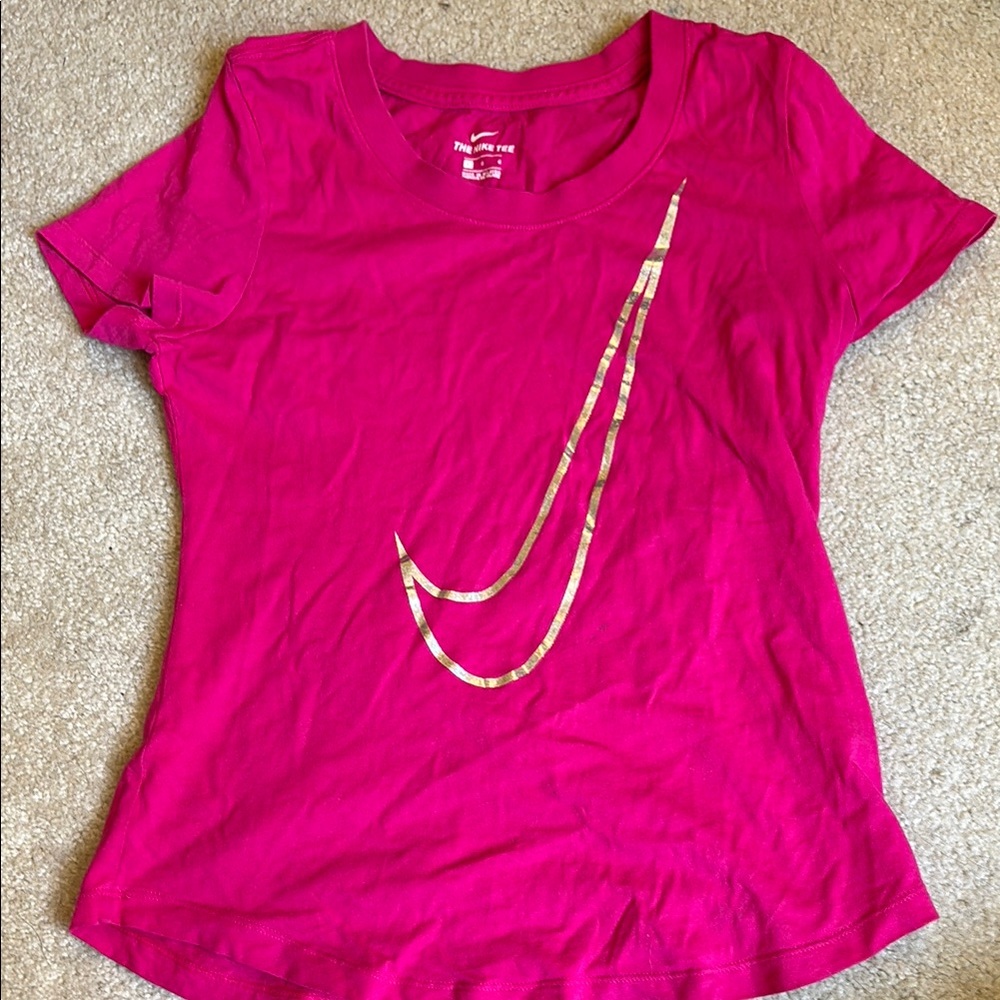 Nike Pink Silver Graphic Short Sleeve Tee